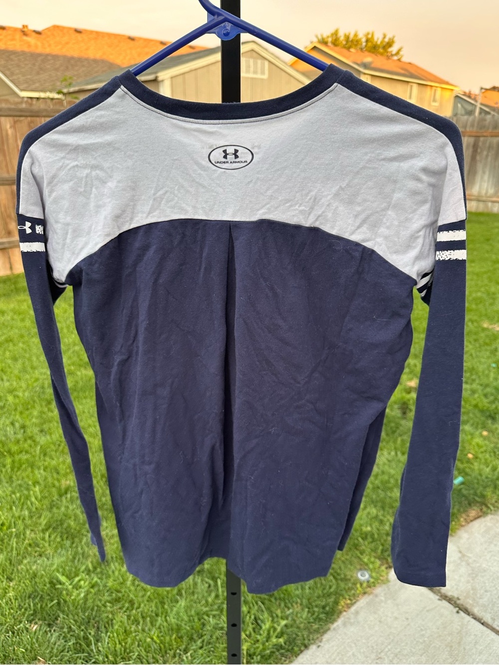 Under armour youth medium long sleeve shirt - Picture 3 of 3